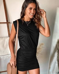 Divanewlook New In Berry Scrunch Mini Dress