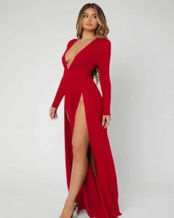 逊马亚 Plunging Neck High Split Dress