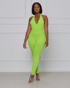 Divanewlook New In I'm Into It Ribbed Halter Jumpsuit 9 Divanewlook New In I'm Into It Ribbed Halter Jumpsuit