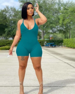 成韵&维也娜姿 FALANA ROMPER