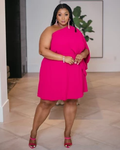 创依 PLUS ONE SHOULDER MINI DRESS New In