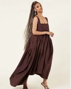 新鸿鑫 Asymmetric Dresses New In